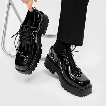 2023 Нови Малки Стилни Обувки-Дерби На Дебела подметка с Квадратни пръсти, Черни Мъжки Бизнес Ежедневни Кожени Обувки в стил Ретро, Пролетно Декоративна Обувки За Мъже