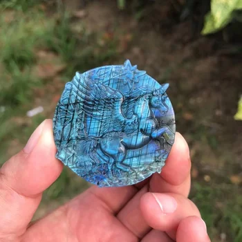 4-5 см натурален минерален блок от фелдшпат Еднорог (Пегас), кристали за изцеление духовна чакра, каменна статуетка на ръчно изработени, 1БР