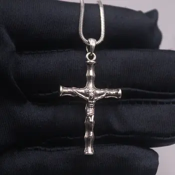 В момента Разпъването на кръст от сребро Проба 925 с Отложено във формата на Кръст 41 мм H Дизайн 1