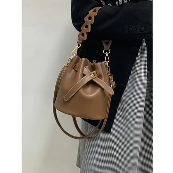Есенно-зимни дамски bag-чанта 2023, нова индивидуалност, малка чанта на съвсем малък, женски универсални чанти през рамо от изкуствена кожа