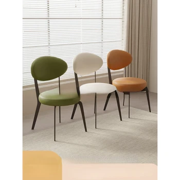 Италиански минималистична трапезария стол, домашен луксозен модерен минималистичен стол за хранене, френски крем вятърна стол.
