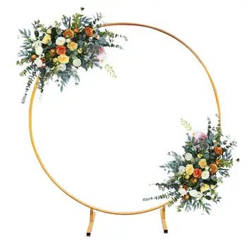 Сватбен реквизит голям железен кръг арка на фона на единичен арка цвете вратата на открито на тревата сватбена декорация от врата полк